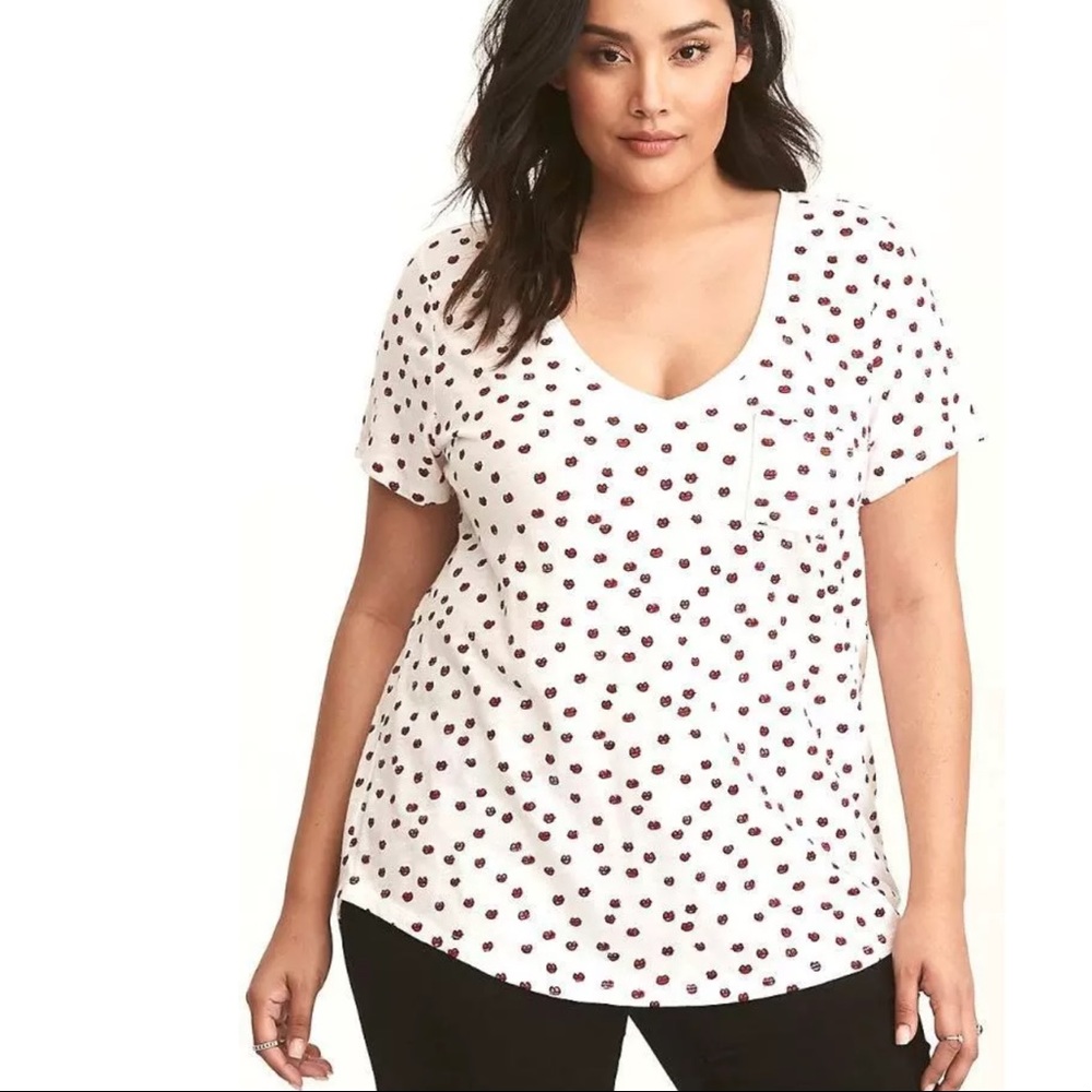 Torrid V Neck Size 5x Pocketed Short Sleeve Tee